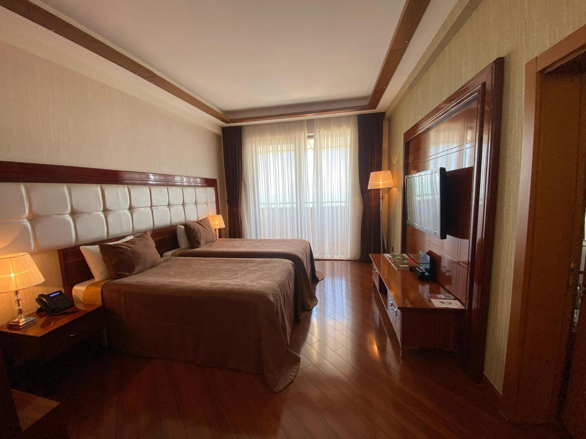 Khazri Hotel Shafran ภายนอก รูปภาพ